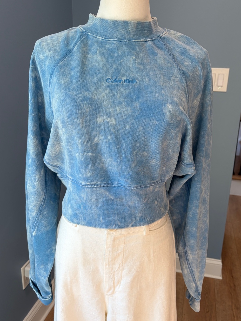 Calvin Klein Blue Acid Wash Cropped Sweatshirt Mock Neck Oversized Small